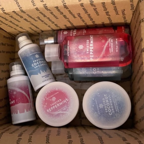 ✨2/$30 ❄️ Frosted Coconut Snowball BBW Bundle - Picture 2 of 2